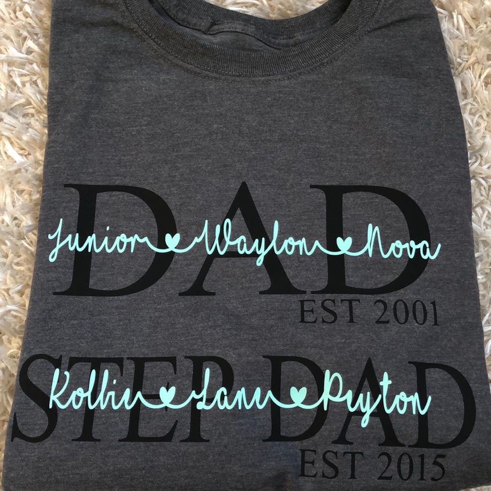 Custom! Parent Established Graphic Tee - Picture 3 of 4